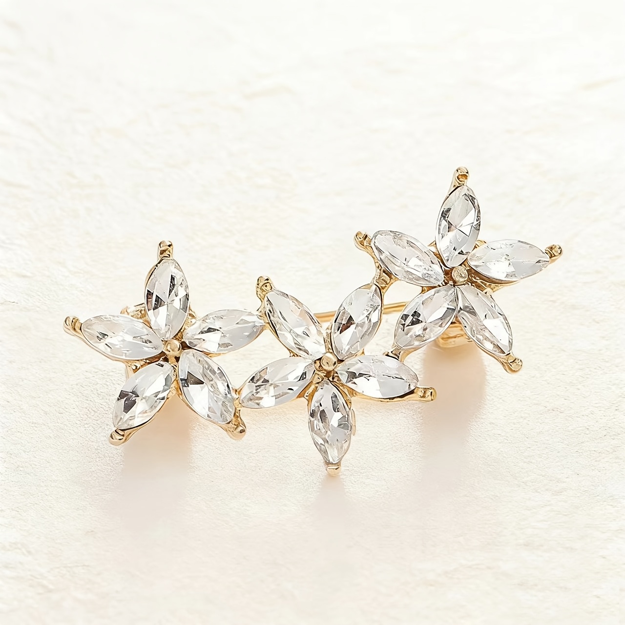 Creative High-End Petal Brooch for Women, Stylish Gift